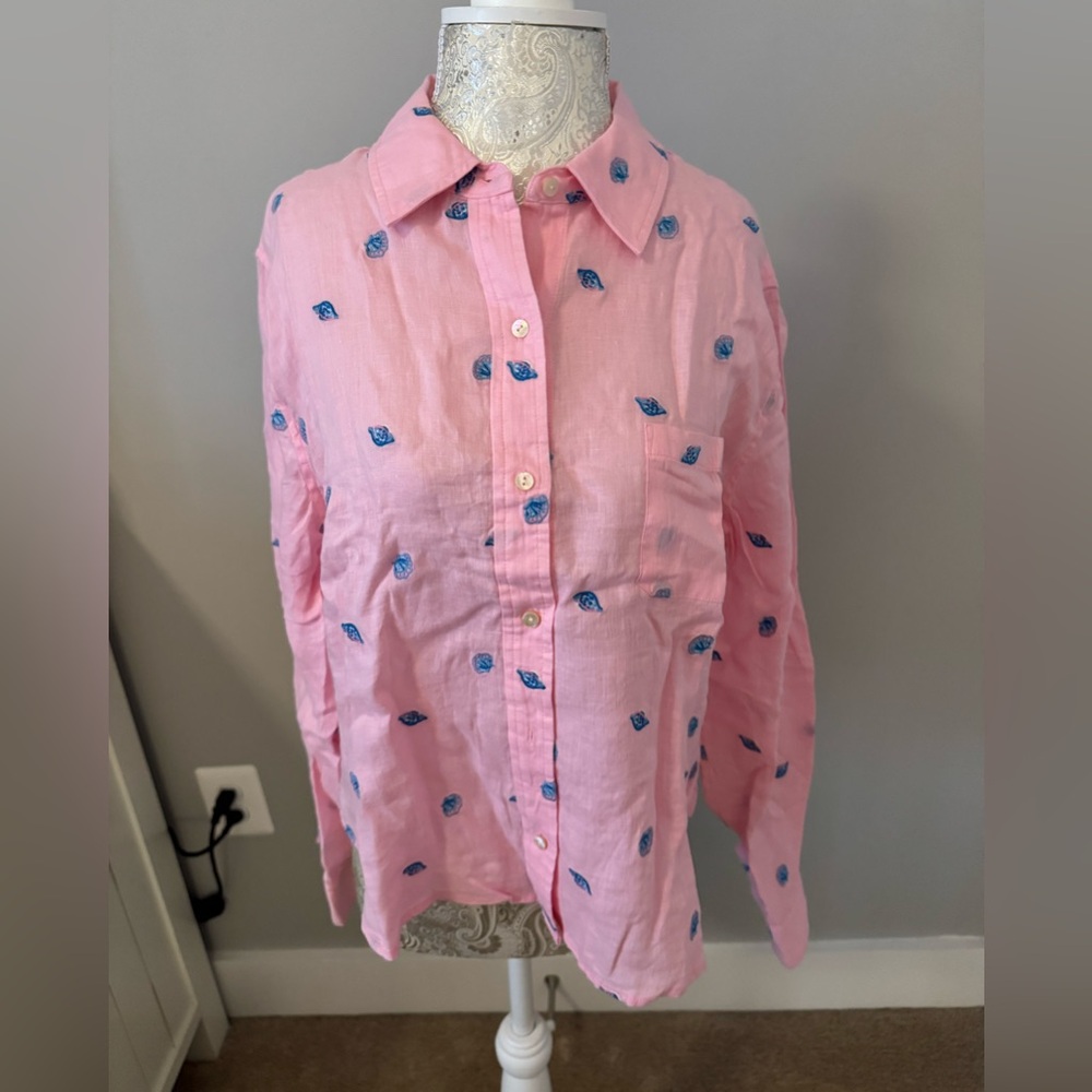 Lilly Pulitzer Coralynn Button Down Size: M
